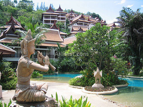 Thavorn Beach Village Spa 8